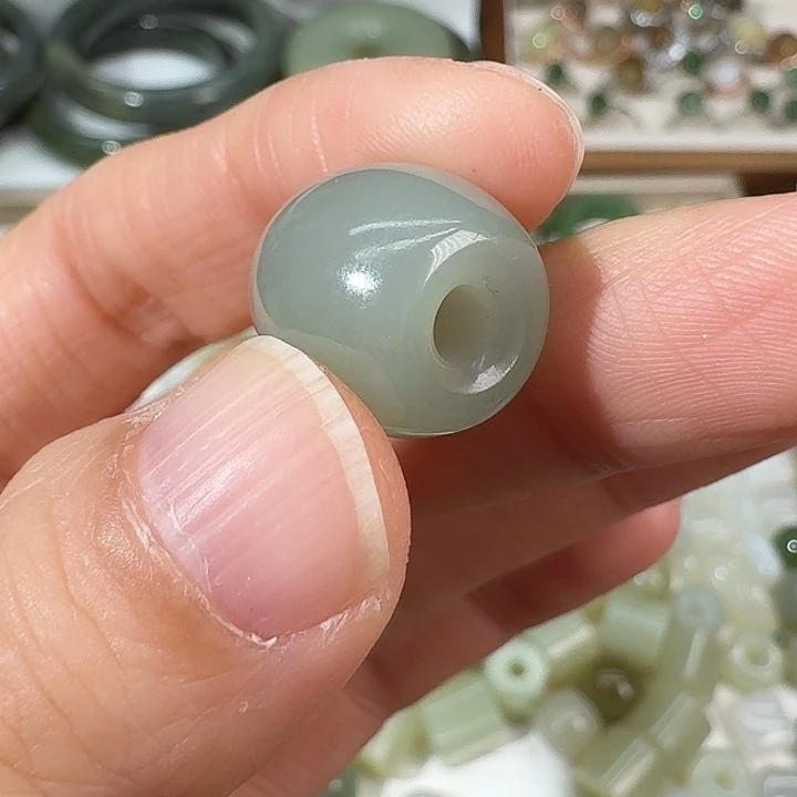 和田玉未镶嵌颈饰14.314.9