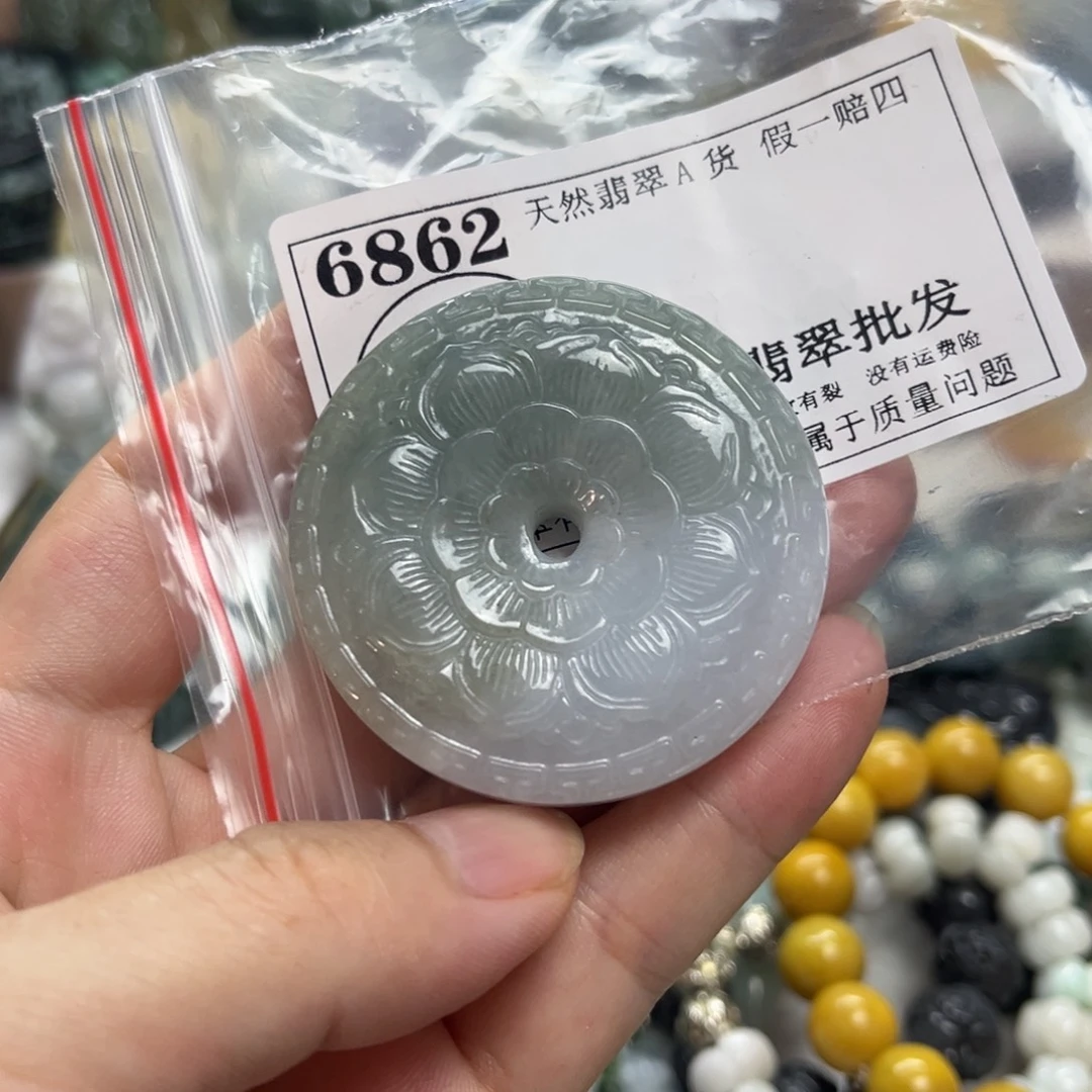 翡翠未镶嵌颈饰6862