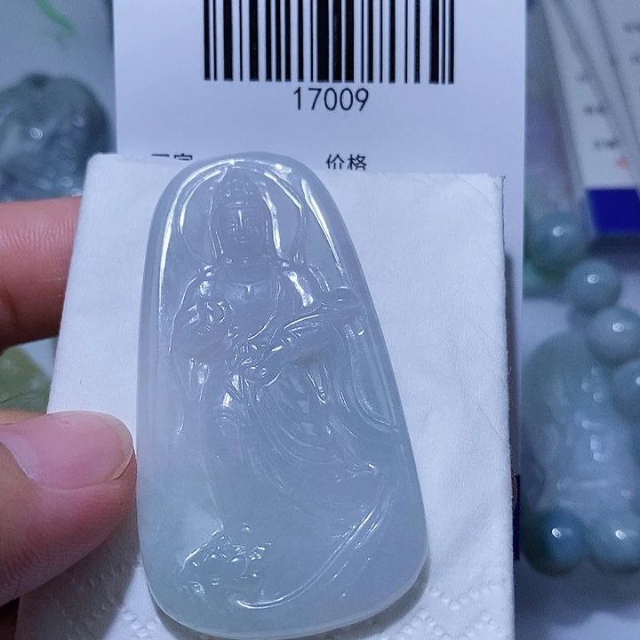 颈饰未镶嵌翡翠天光墟翡翠市场现金代购