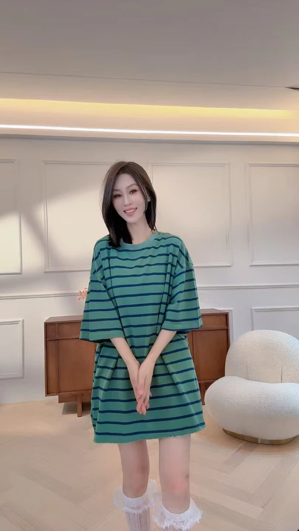 诺小晨推荐--夏季新款设计师定制面料条纹显瘦洋气气质T恤A03