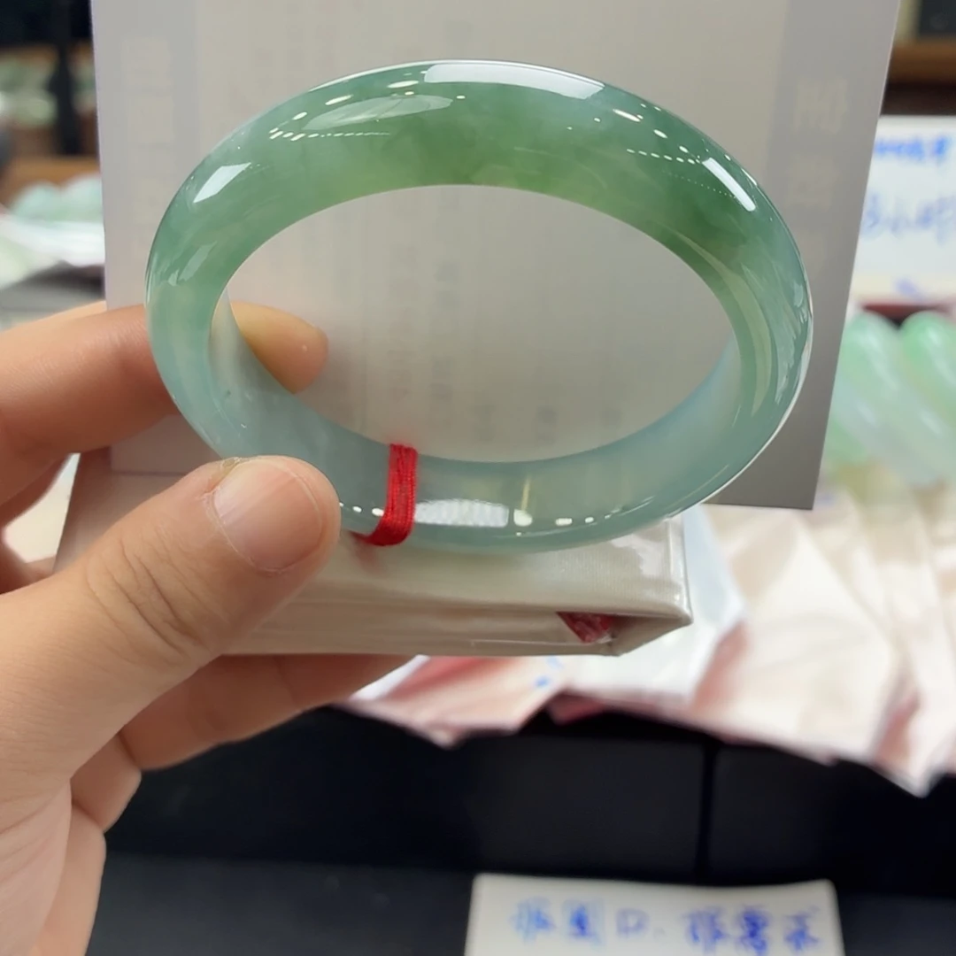 翡翠未镶嵌手镯28号（超级推荐）