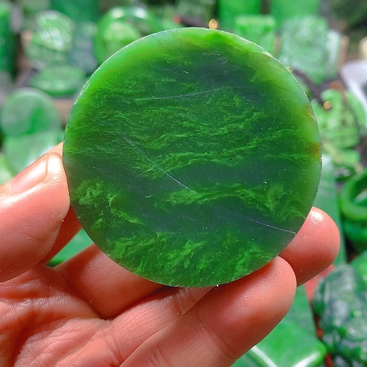 和田玉（碧玉）未镶嵌珠宝奇石