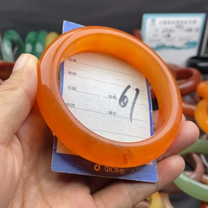 未镶嵌手镯石英质玉