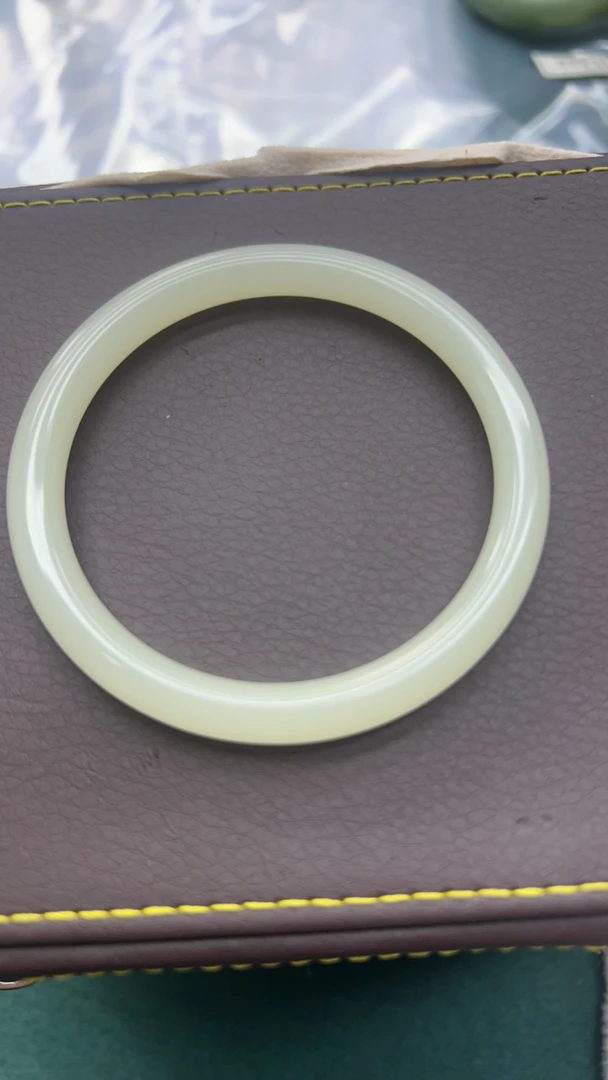 700青海晴水细圆条天然手镯-发货多样性