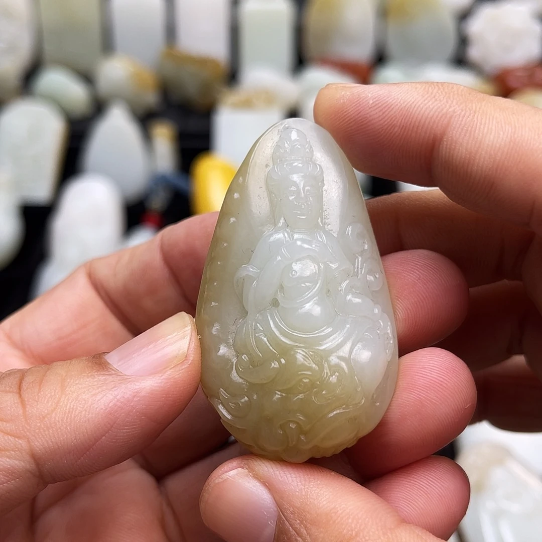 和田玉颈饰未镶嵌