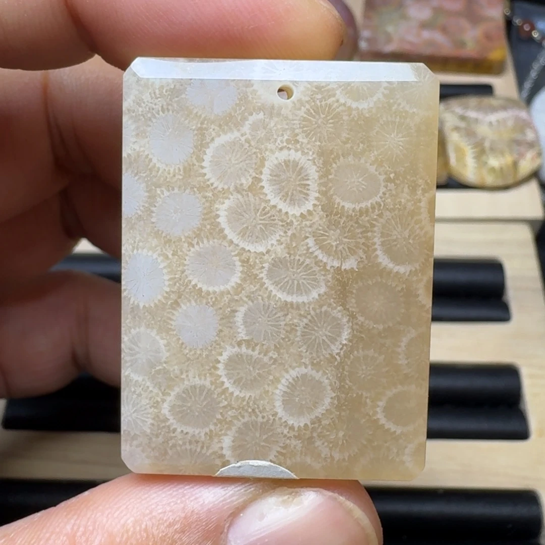 硅化玉未镶嵌纯天然色有机玉石保真色