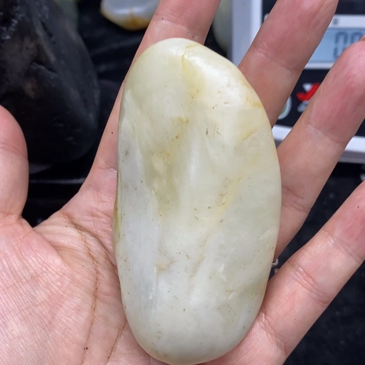 未镶嵌和田玉（糖玉）挂件