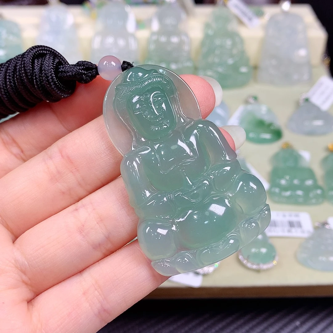 霍***院翡翠18K金镶嵌颈饰