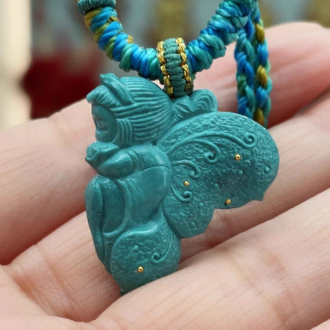 绿松石颈饰未镶嵌