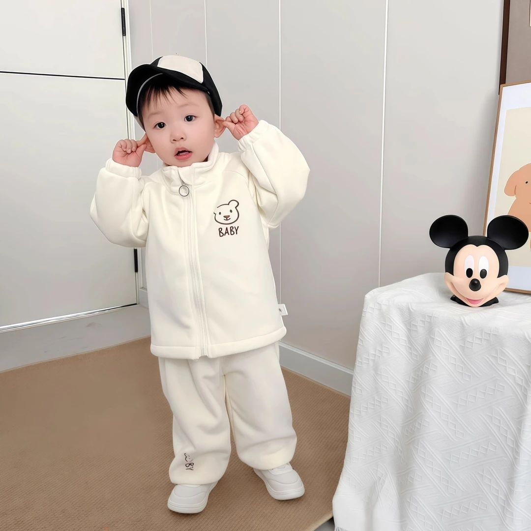 儿童奥粒绒套装2025加厚小童秋冬季中厚保暖两件套超可爱婴儿套装