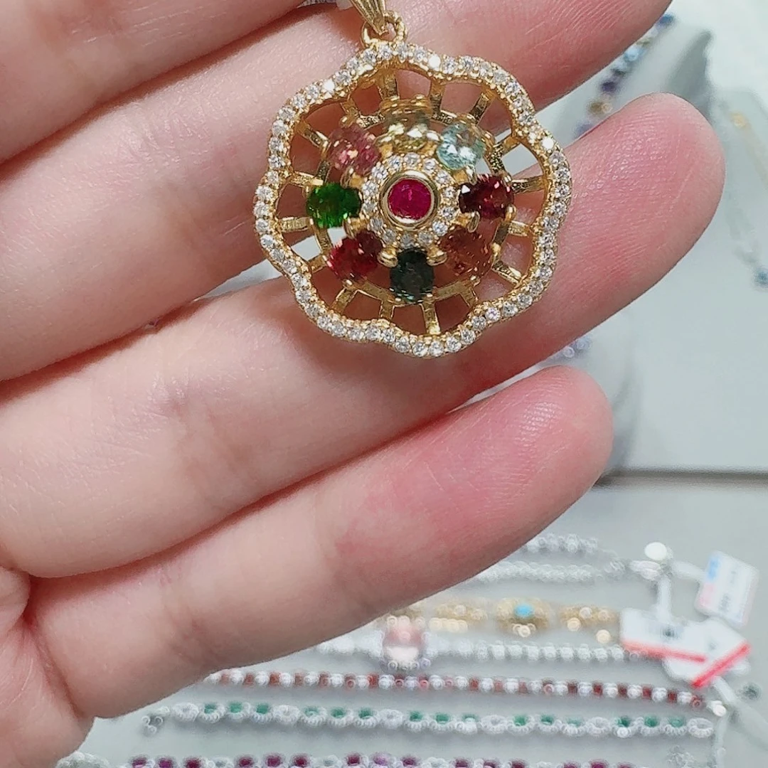 925银合成立方氧化锆耳钉