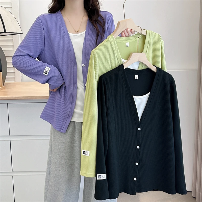 卡洛町大码女装110-200斤秋季新款拼色假两件V领开衫百搭长袖Y663