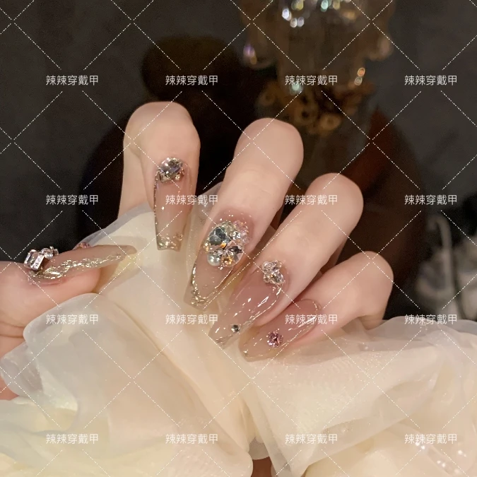 【第五个季节】过年手工穿戴甲四季百搭显白裸色带钻指甲贴美甲成品