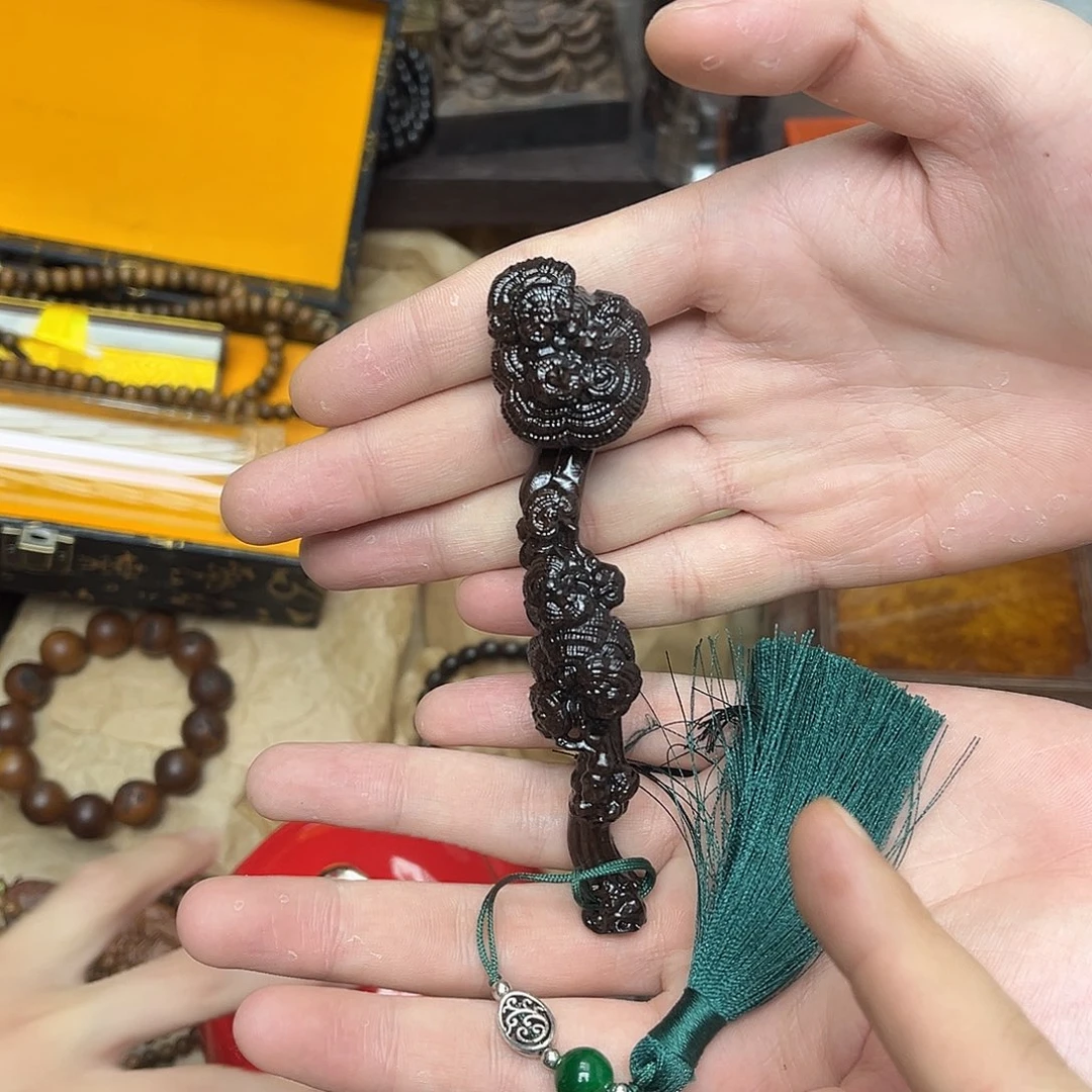 大叶紫檀（黑酸枝木类）