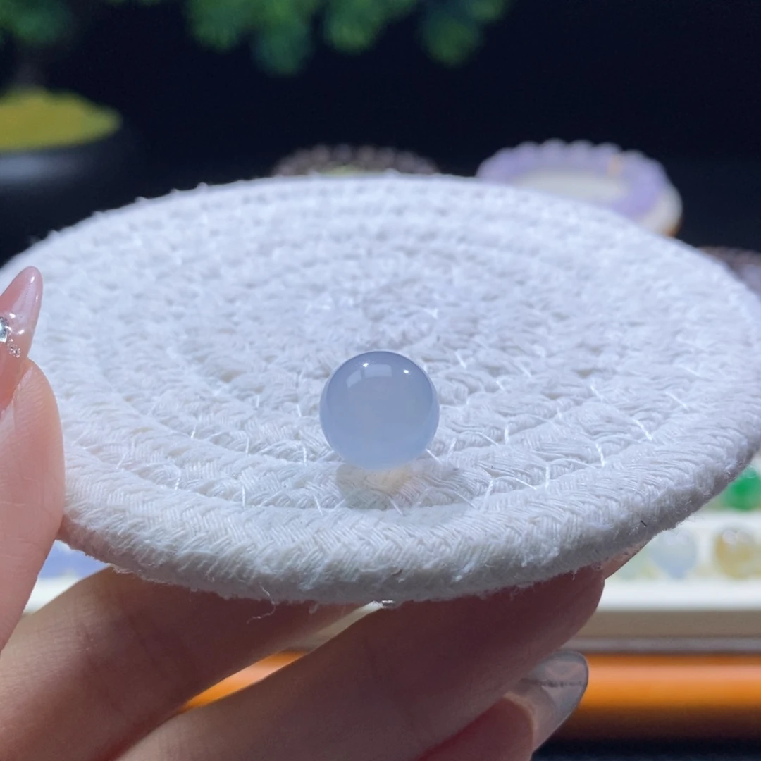 翡翠未镶嵌颈饰翡翠高冰梦幻蓝圆珠12.35mm