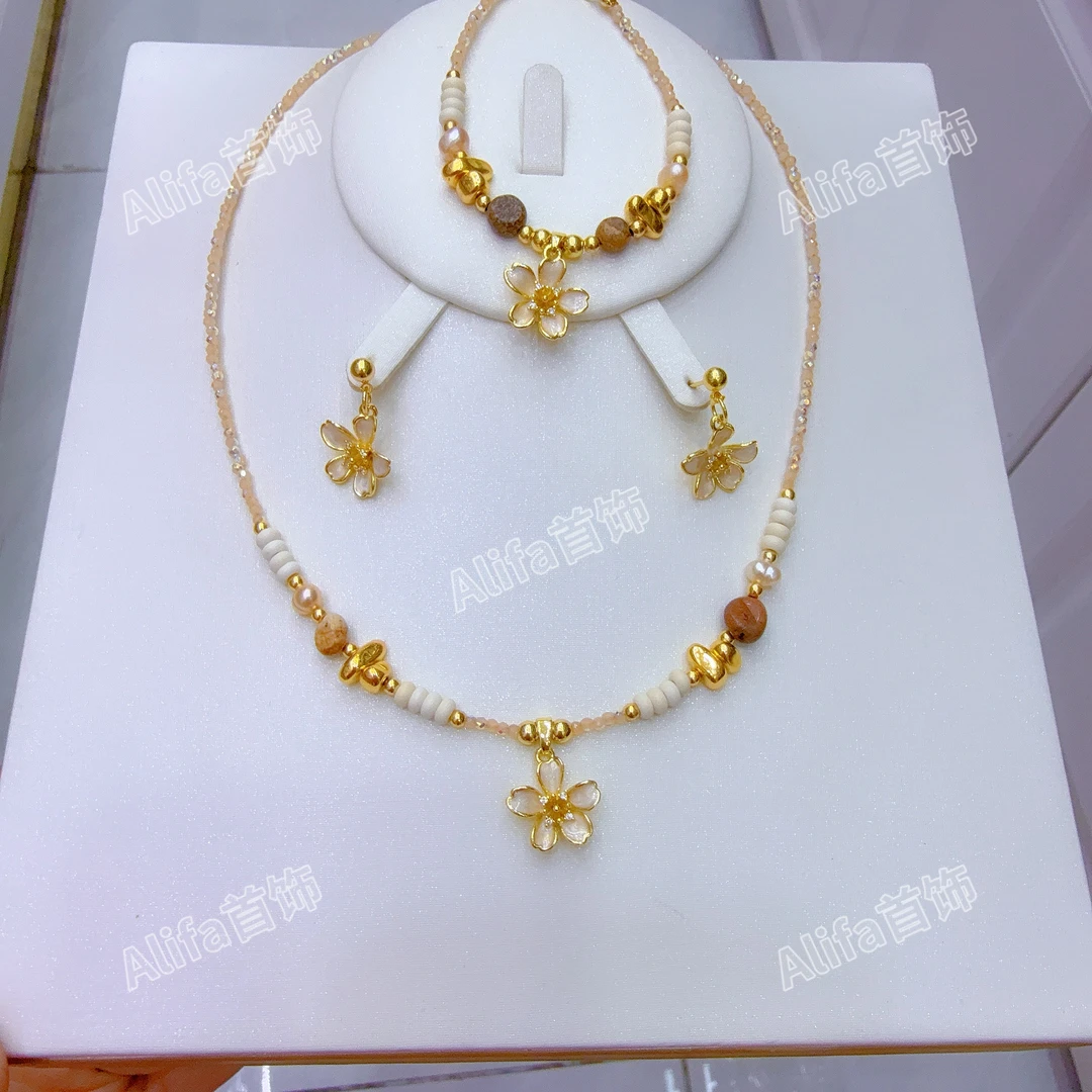 铜合金亚克力项链 新款时尚手工三件套首饰特好看网红气质高档