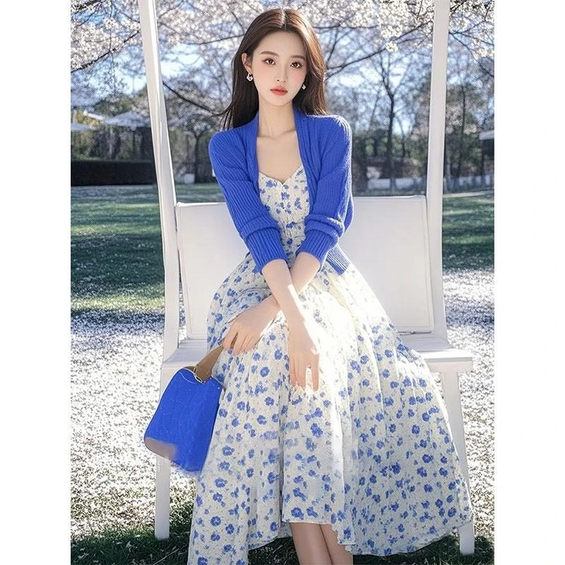 2025春新款克莱因蓝御姐风针织开衫高级感碎花裙两件套女时尚套装