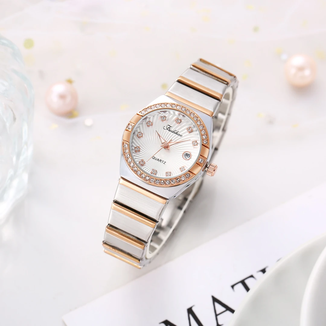 专柜直发浪漫星座复古时尚轻奢百搭镜面镶嵌精致女士气质腕表w06