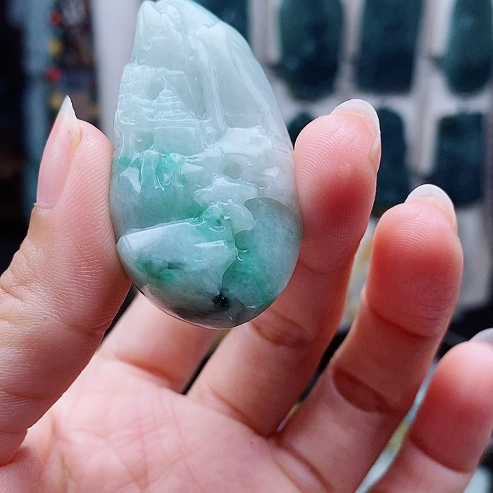 翡翠未镶嵌颈饰翡翠