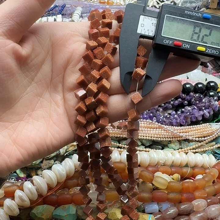 玛瑙/玉髓未镶嵌珠宝半成品一条6mm金沙方糖