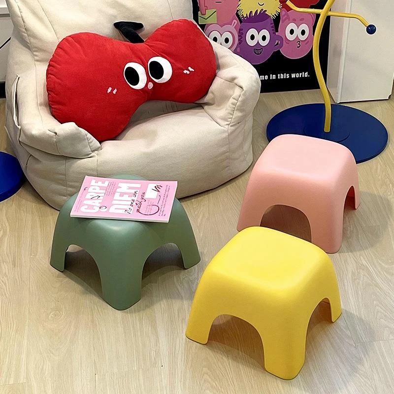 可爱小板凳家用塑料凳子矮凳可叠放方凳儿童宝宝踩脚垫换鞋洗澡凳