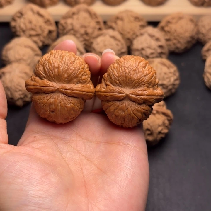 涡***司文玩核桃把件41元宝