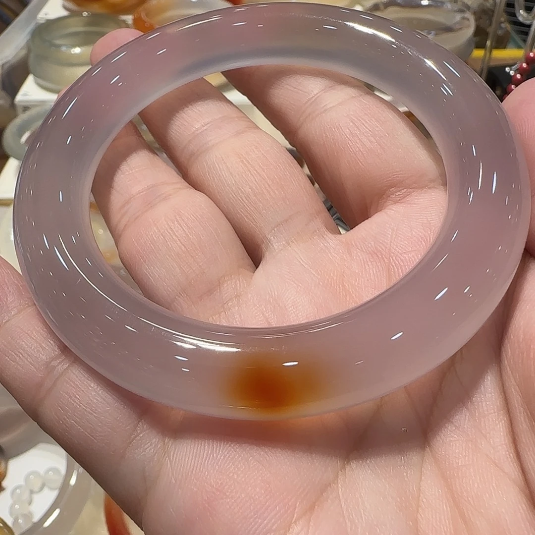 每***抖玛瑙/玉髓未镶嵌手镯