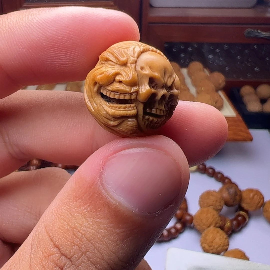 一***葱吊坠猴头核桃精修骷髅恶僧