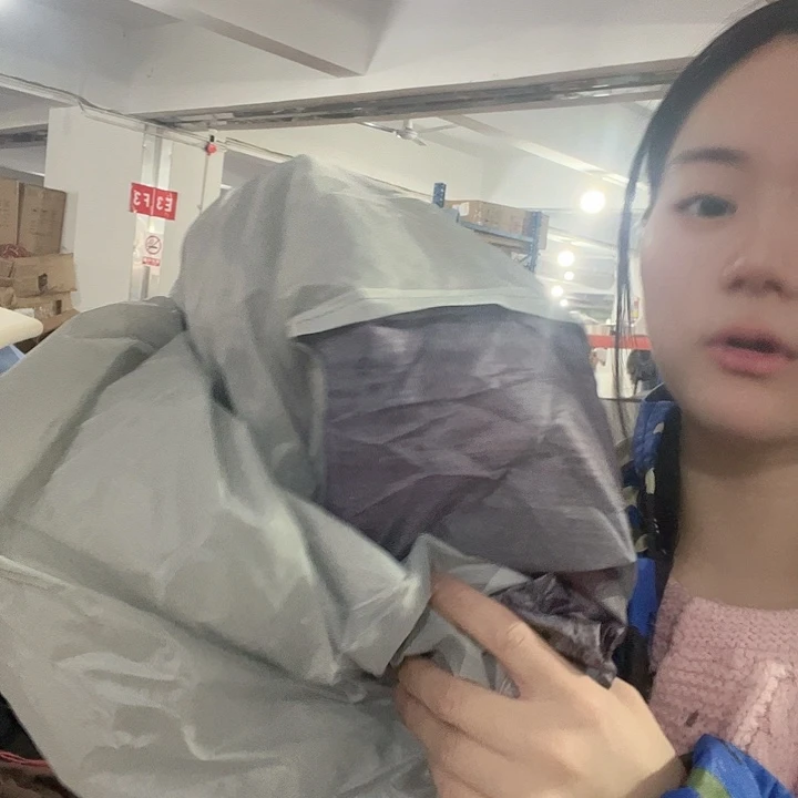 玻璃卡通灰色帐篷