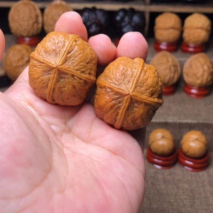 文玩核桃把件37玲珑骰子35