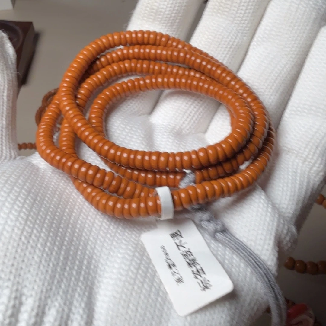 秋***哥手串橄榄核老挝红核核尖藏切324