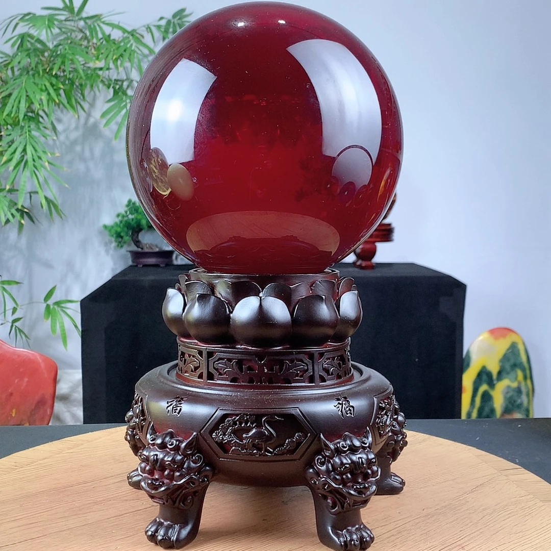 石材红水晶球直径20带高档底座