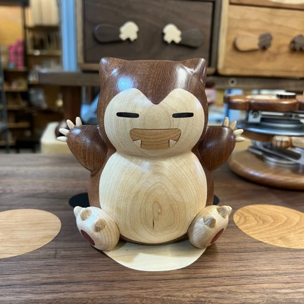 卡比兽实木雕刻可爱有手感日常送礼摆件