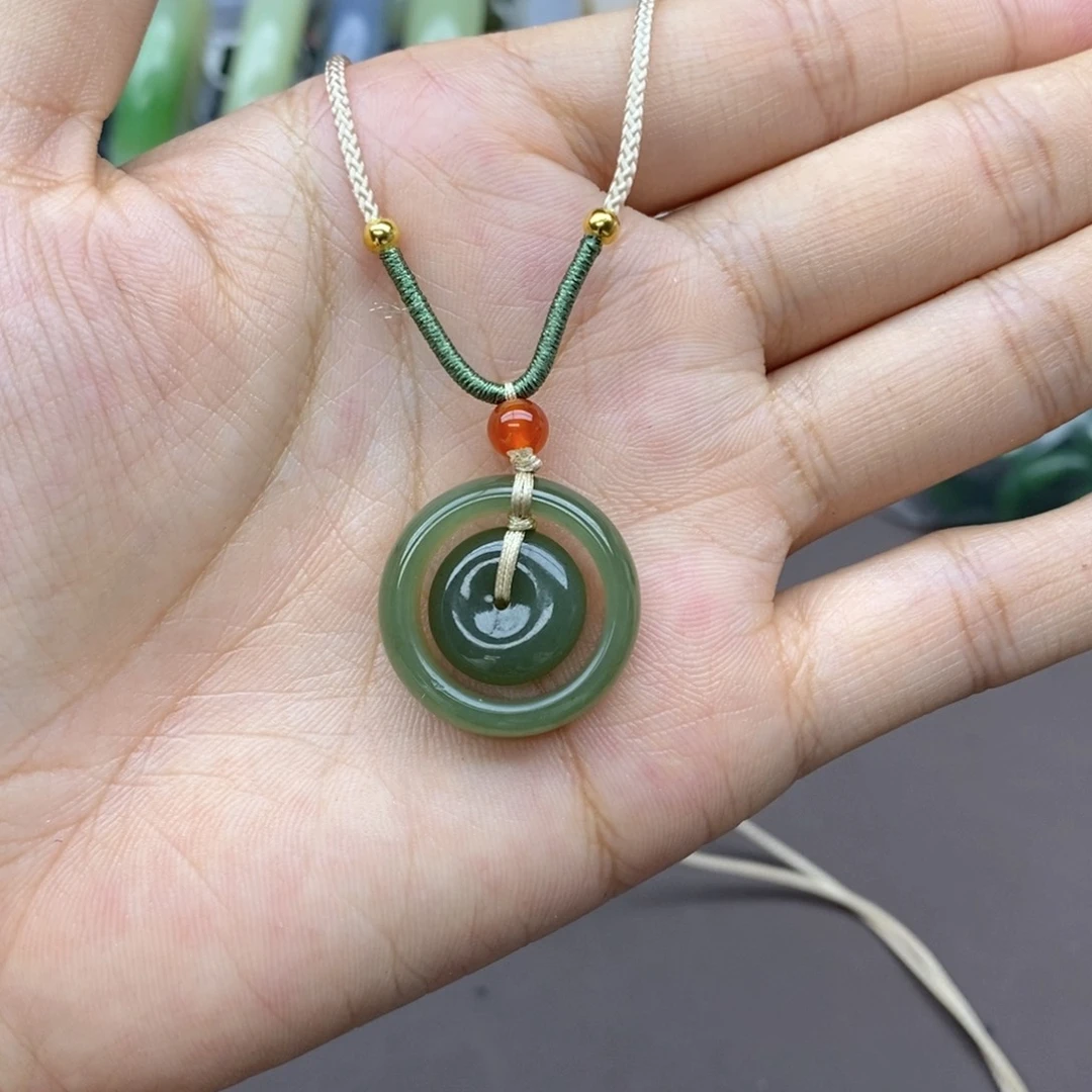 和田玉吊坠(不含链)未镶嵌