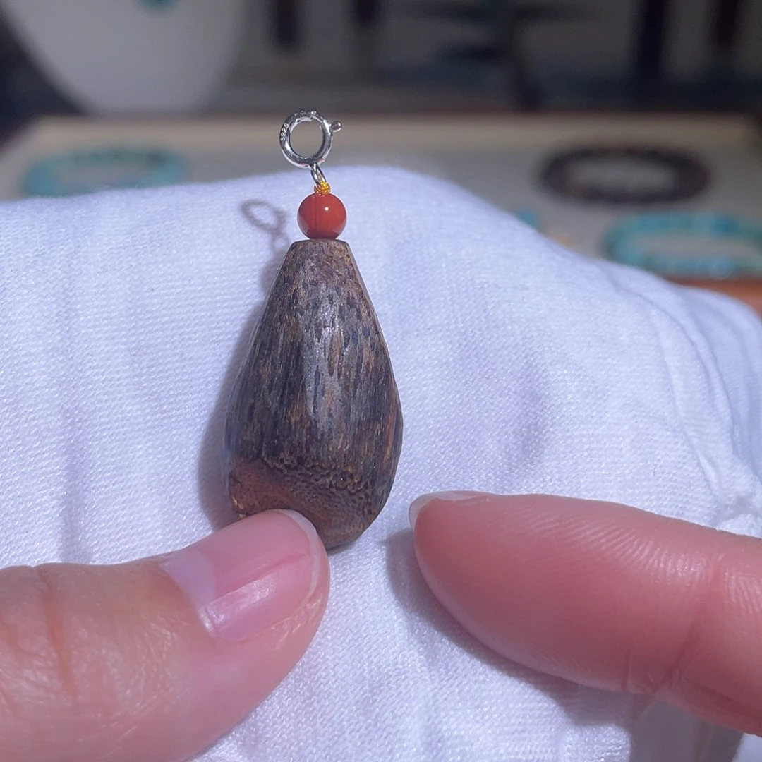 南红玛瑙配饰未镶嵌蝉