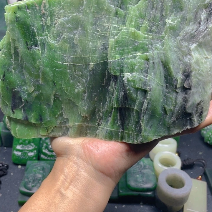 和田玉未镶嵌珠宝半成品