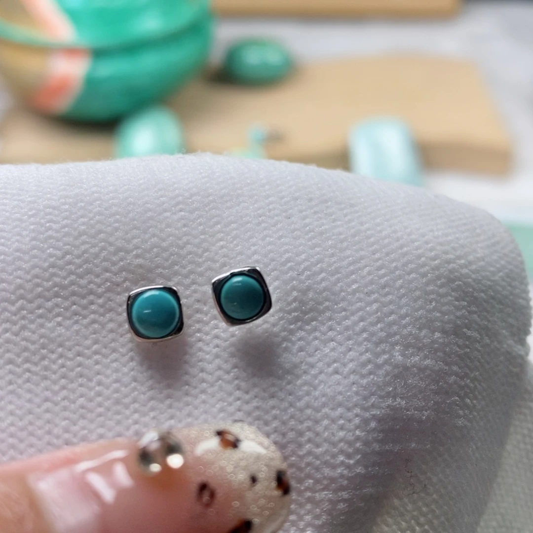 绿松石颈饰未镶嵌泽**麻