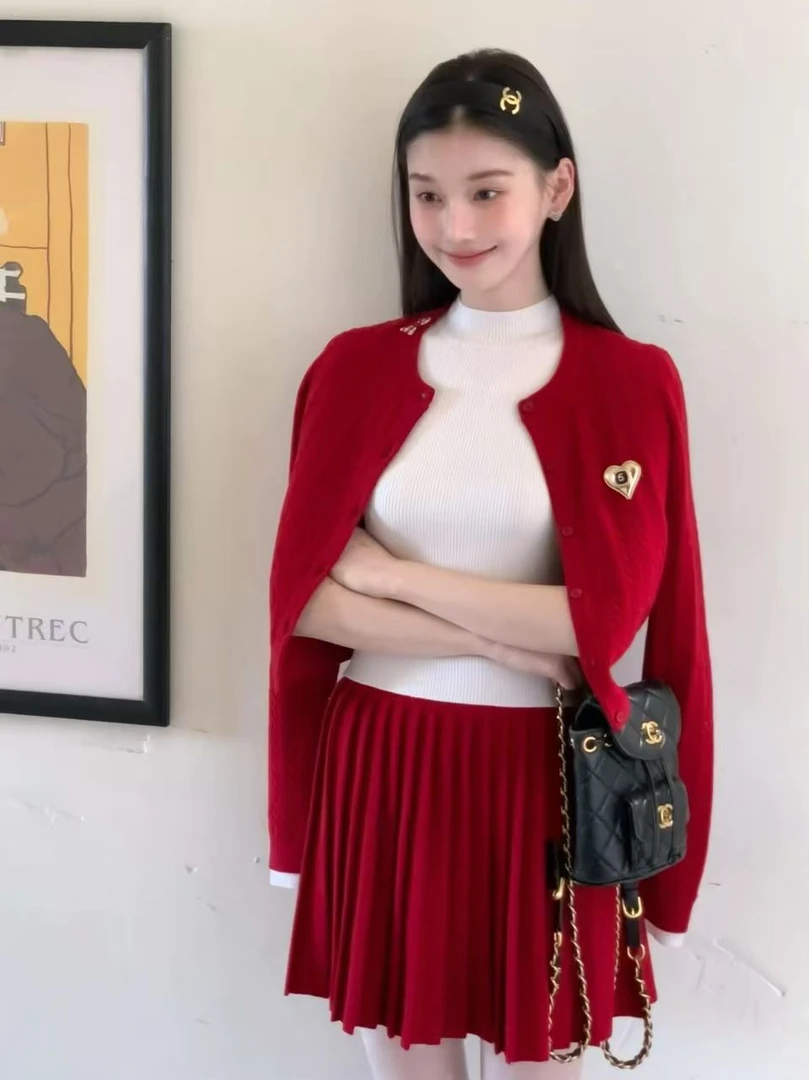 秋冬新款韩系圣诞新年穿搭极简内搭气质开衫上衣休闲百搭短裙套装