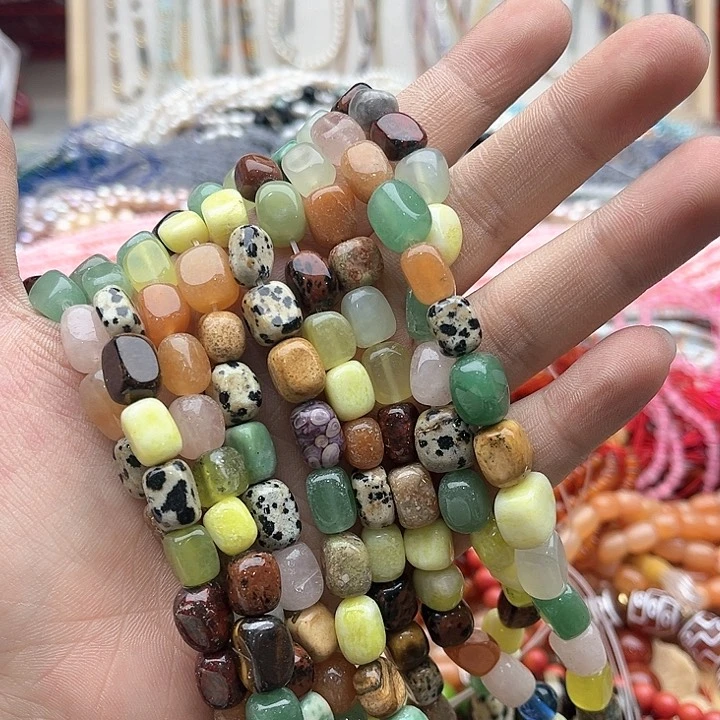 玛瑙/玉髓珠宝半成品未镶嵌一条8mm左右多宝随型珠