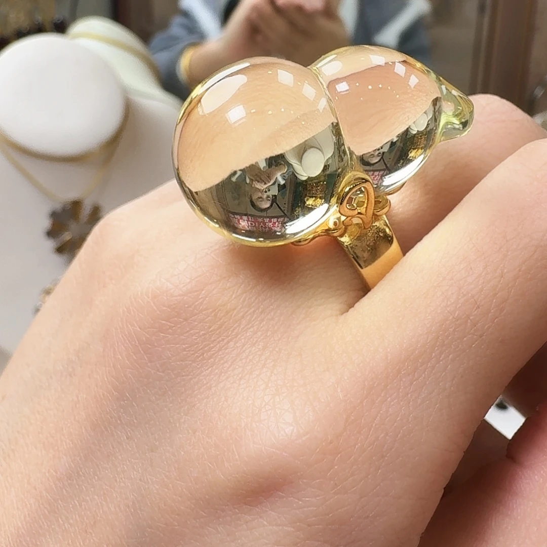 琥珀未镶嵌颈饰戒指