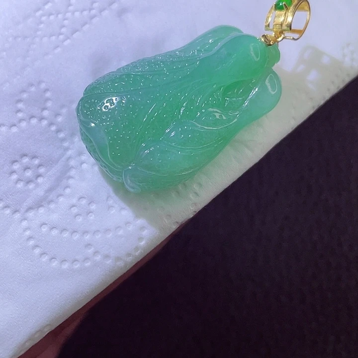 颈饰18K金镶嵌翡翠翡翠