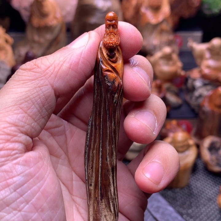 柏木（崖柏）崖柏陈化料手把件