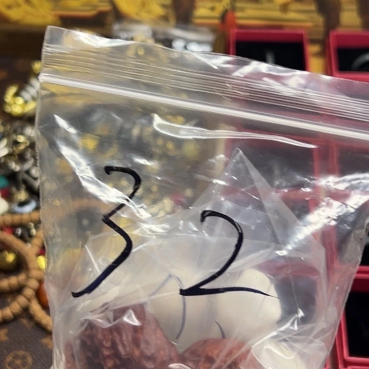 王***.吊坠柏香籽/百香籽32