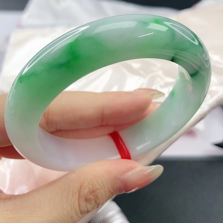 未镶嵌手镯翡翠，099