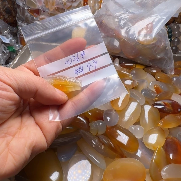 未镶嵌手链玛瑙/玉髓李*0026……9.9