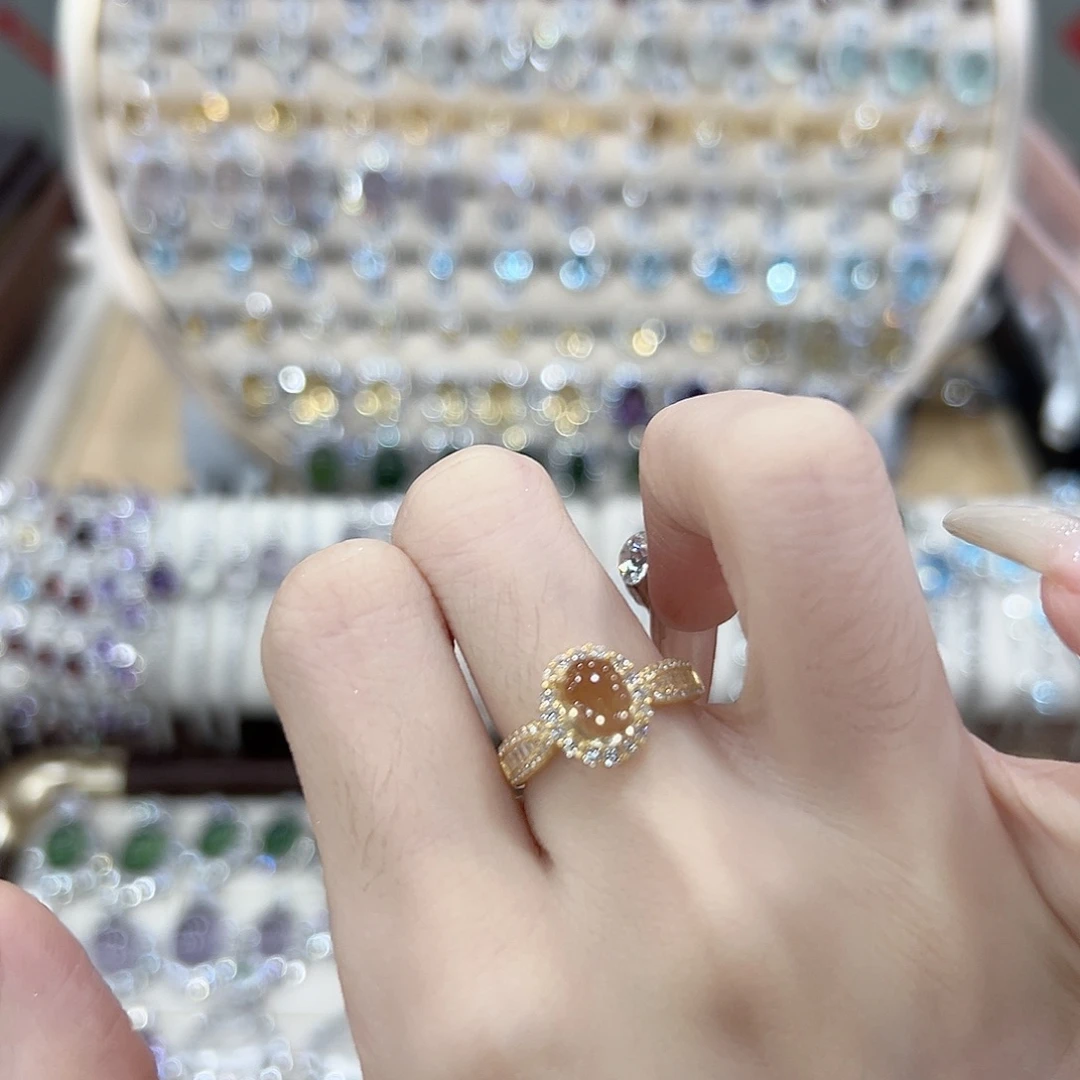 亦****黄晶银S925镶嵌戒指