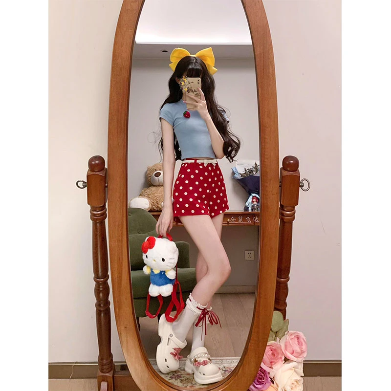 2025夏季小众设计款显瘦修身穿搭正肩短袖上衣时尚波点高腰短裤女