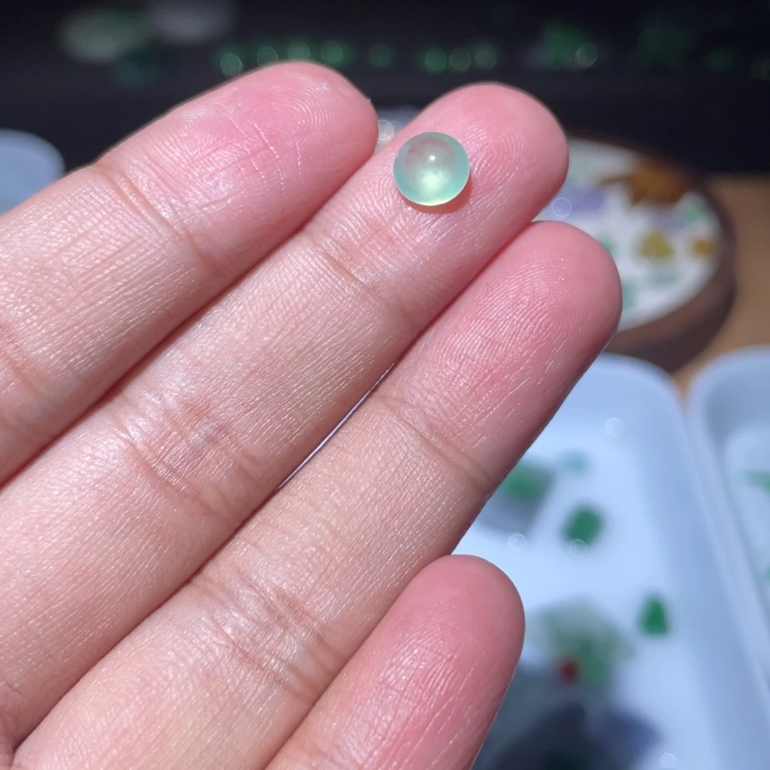 定制翡翠未镶嵌翡翠