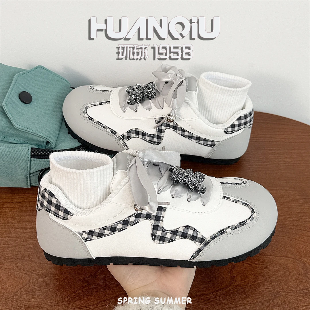 环球芭蕾风超时尚德训鞋女款2025新款春季薄款百搭平底运动休闲鞋