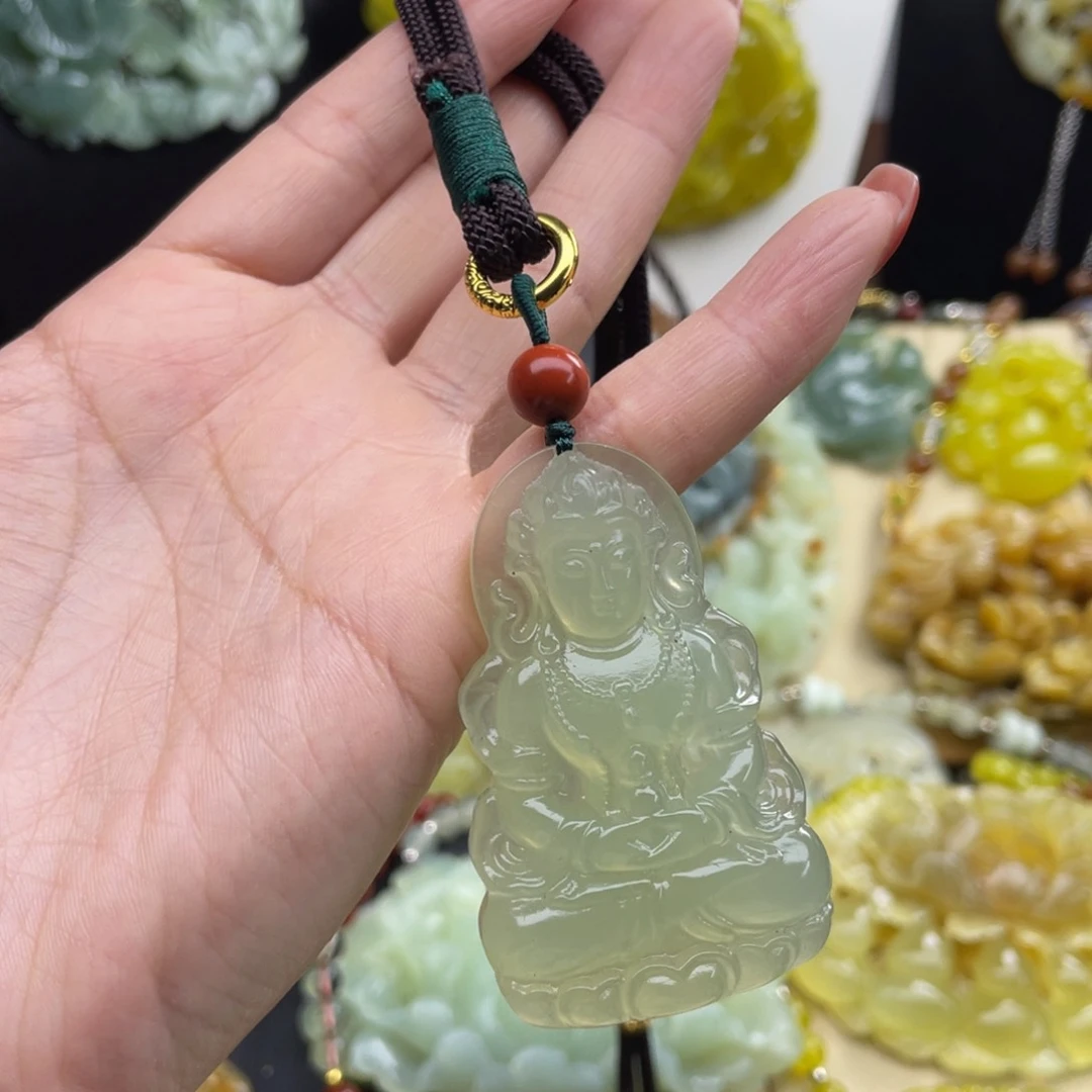 未镶嵌蛇纹石玉颈饰